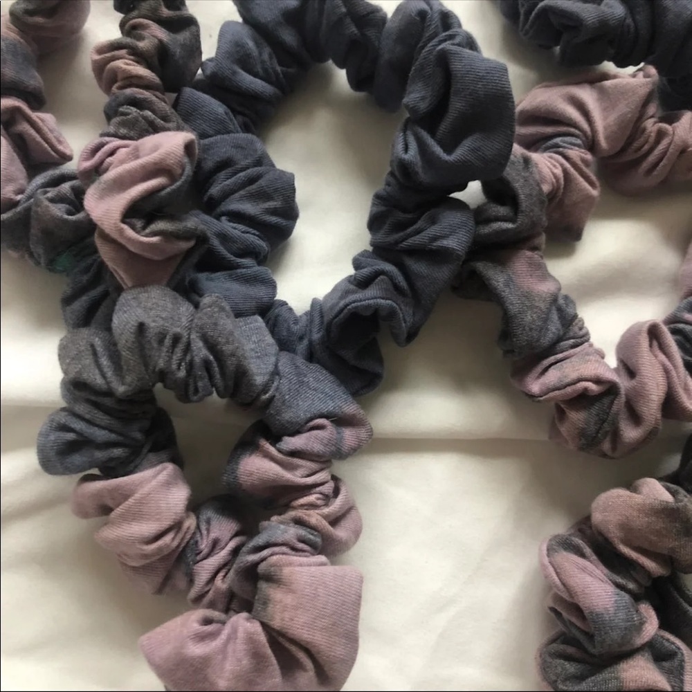 Scrunchie bundle - Picture 2 of 3